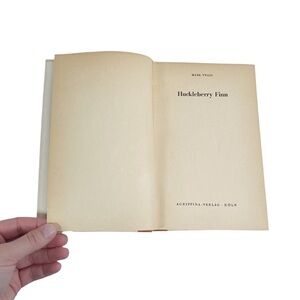 Vintage 1950s Huckleberry Finn Hardcover Book in GERMAN